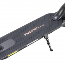 TWOFISH V1 MAX Electric Scooter  400W Motor  36V 10 4Ah Battery  10 inch Tires  32km/h Max Speed  25km Range  Rear Disc Brake  