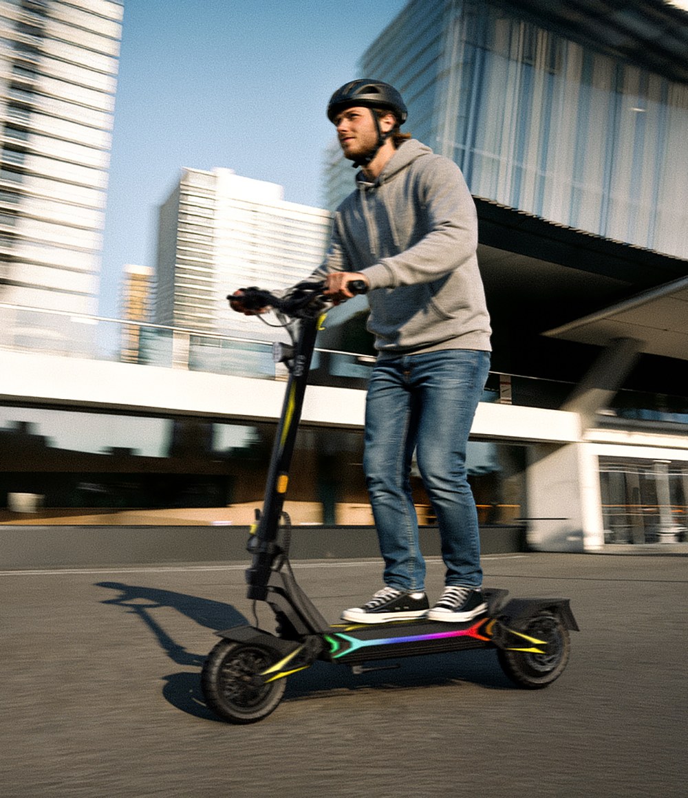 OOTD SR1 Foldable Electric Scooter 1400W Powerful Motor 48V 20Ah Battery 50km/h Max Speed Up to 70km Range 10
