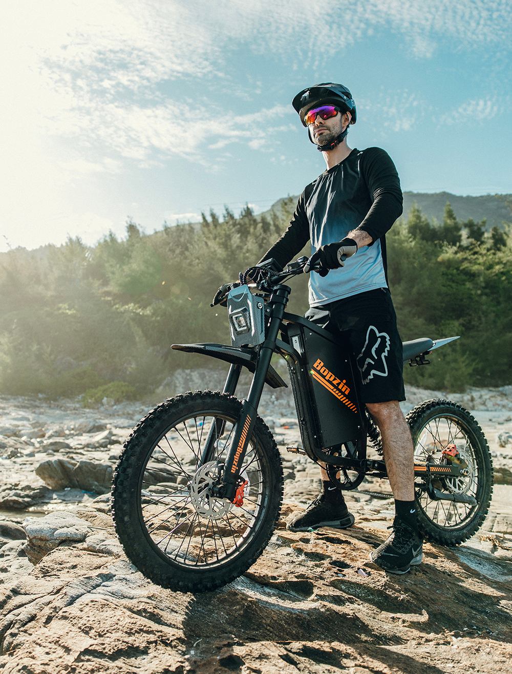 BOPZIN Q8 Electric Dirt Bike  3000W Peak Motor  60V 35Ah Removable Battery  Up to 45MPH  68 Miles Max Range  25' Fat Tires  Dua