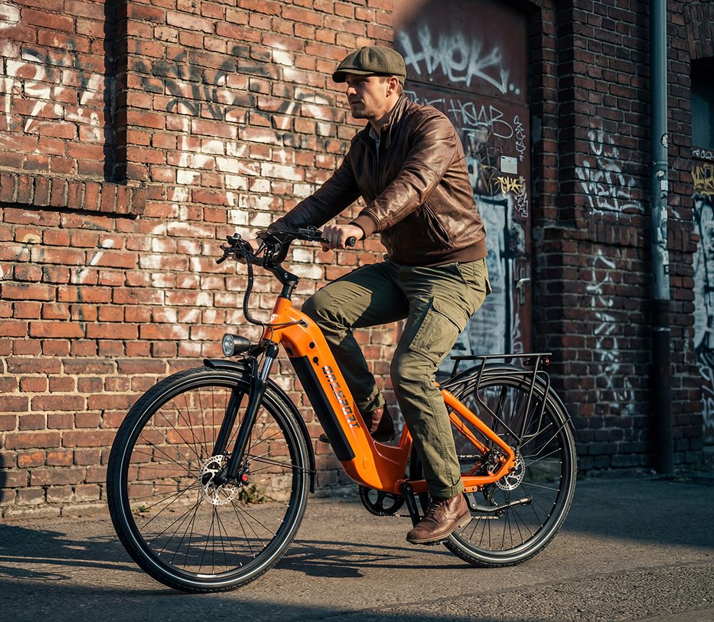 ONESPORT OT05 Pro Electric Bike 250W Motor 36V 22 5Ah Battery 700*50C Tires 25km/h Max Speed 140km Range Hydraulic Disc B